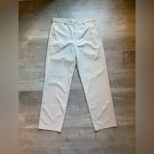 Callaway Men’s Flat Front 5 Pockets Polyester Golf Pants size 34x32 Performance